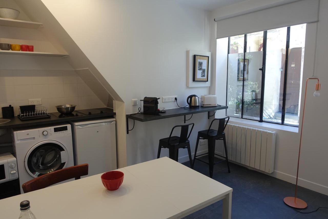 Cite Pilleux - Cozy Apartment In A Private Lane Paris Exterior foto
